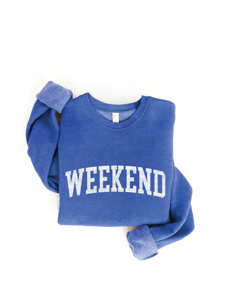 Weekend Crew Neck - www.chasethebutterflies.com