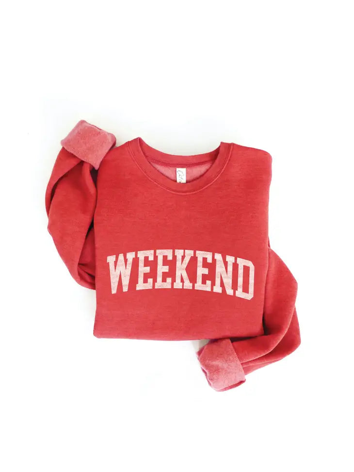 Weekend Crew Neck - www.chasethebutterflies.com