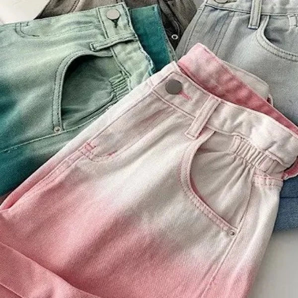 Two-Toned Denim Shorts - www.chasethebutterflies.com