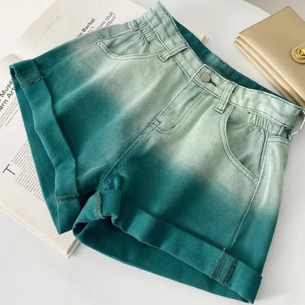 Two-Toned Denim Shorts - www.chasethebutterflies.com