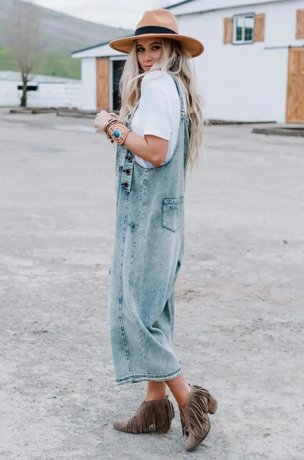 Denim Cropped Overalls www.chasethebutterflies.com