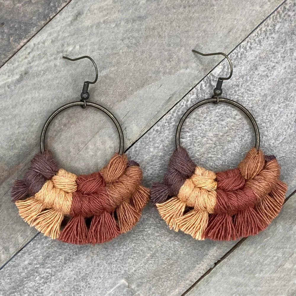 Macrame Earrings www.chasethebutterflies.com