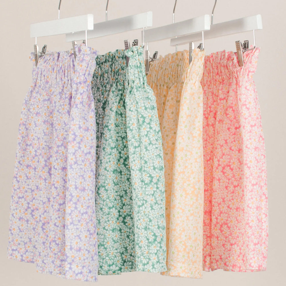 summer floral shorts  www.chasethebutterflies.com