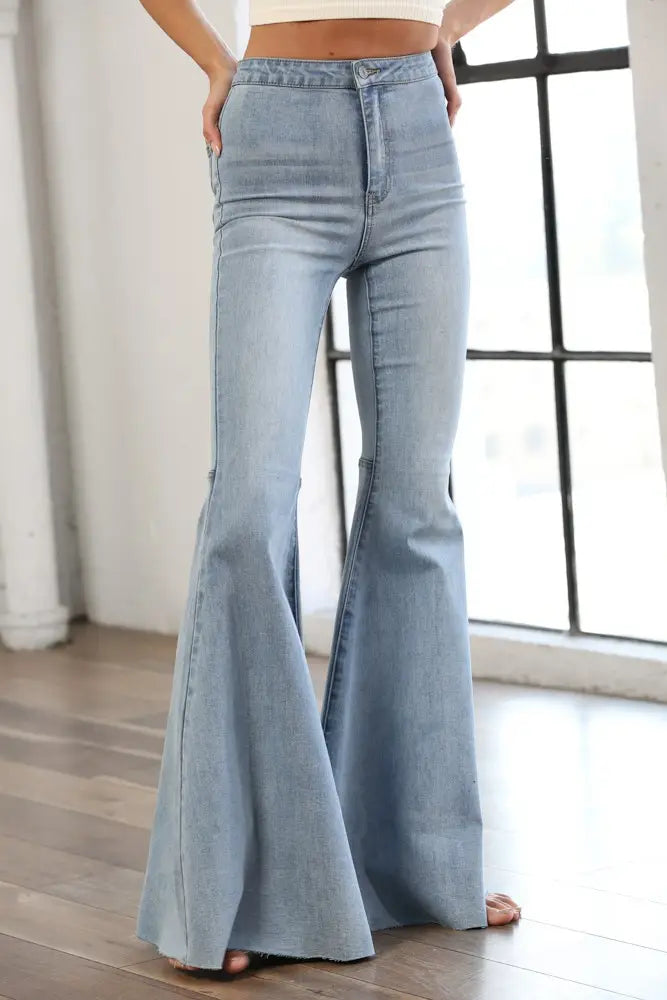 Flared leg bell bottom jeans - www.chasethebutterflies.com