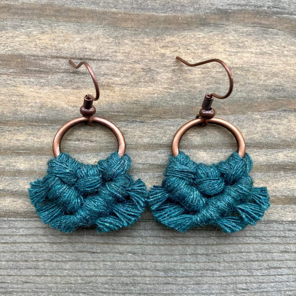 Macrame Earrings www.chasethebutterflies.com