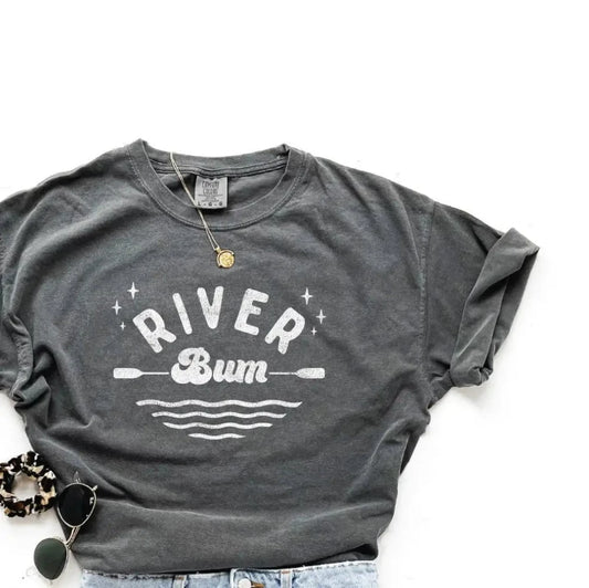 River Bum graphic t-shirt www.chasethebutterflies.com